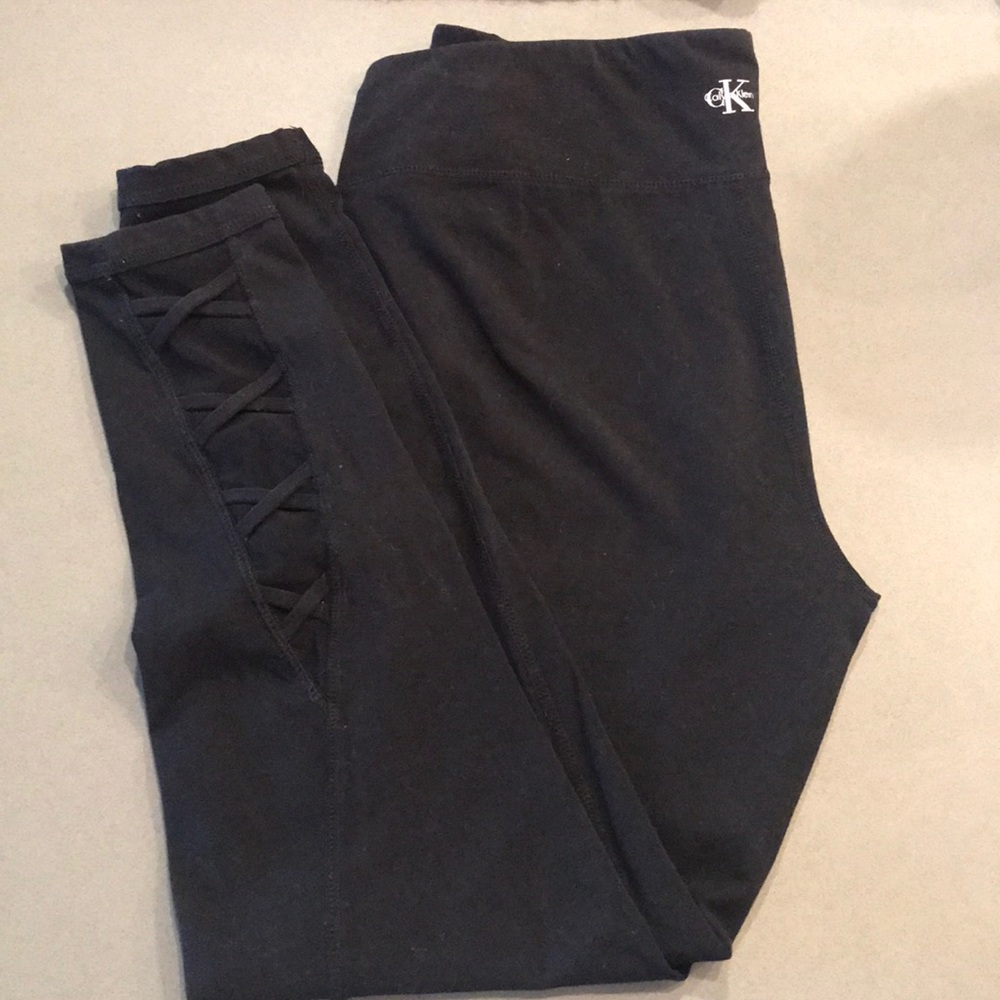 Calvin Klein leggings - size M